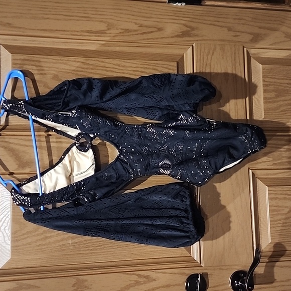 Sports Illustrated detachable sleeve one piece/monokini from Venus size M - Picture 4 of 9